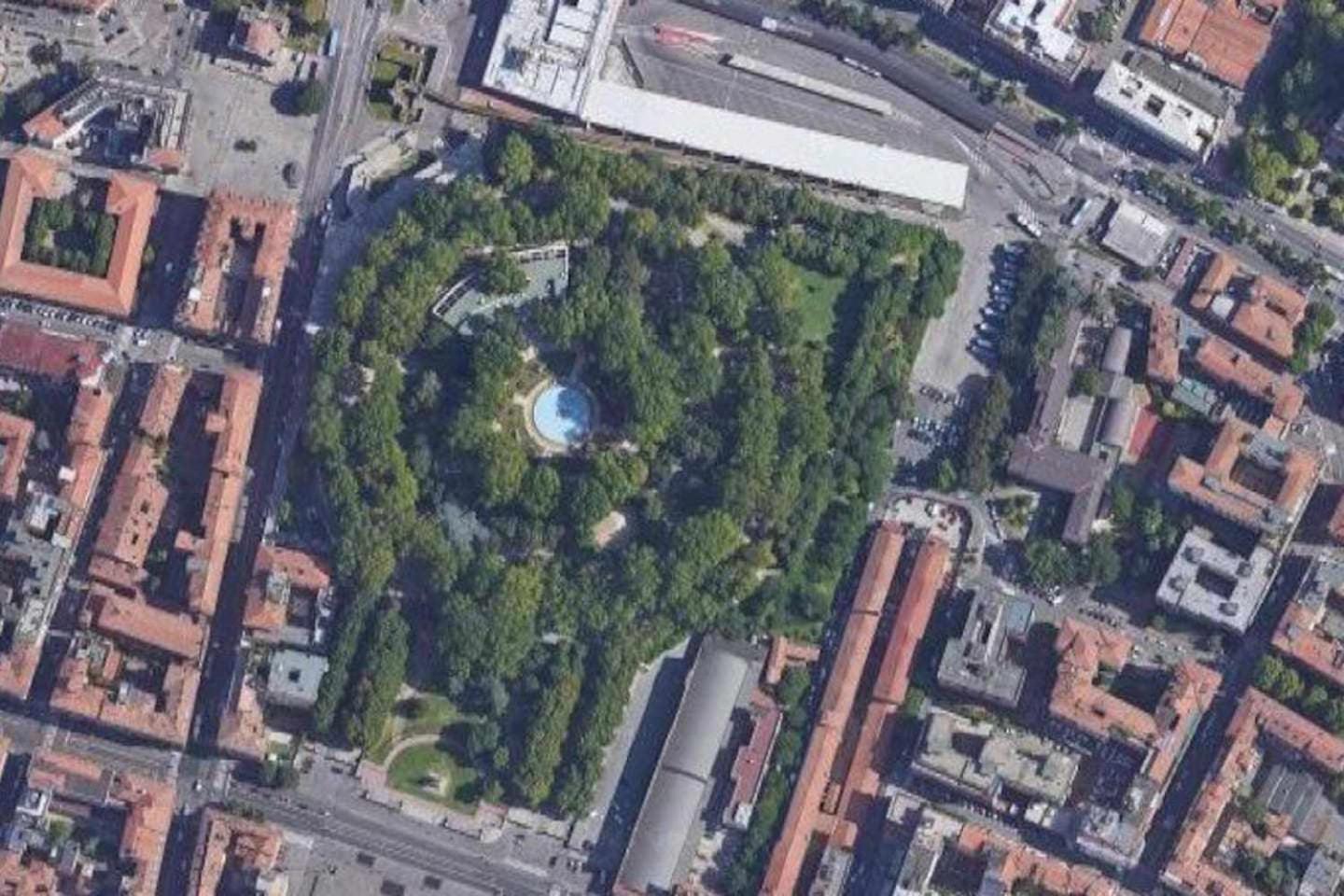 בולוניה Suite La Montagnola Park 200M Stazione Centrale מראה חיצוני תמונה